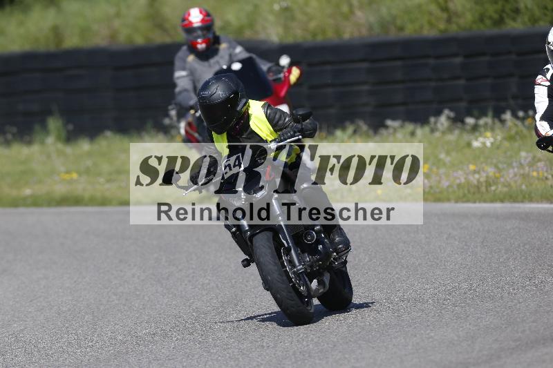 /10 20.04.2026  Pluess Moto Sport ADR/Einsteiger/54